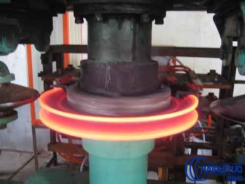 廣東東莞高頻淬火機(jī)可以實(shí)現(xiàn)PLC數(shù)控自動(dòng)化淬火設(shè)備