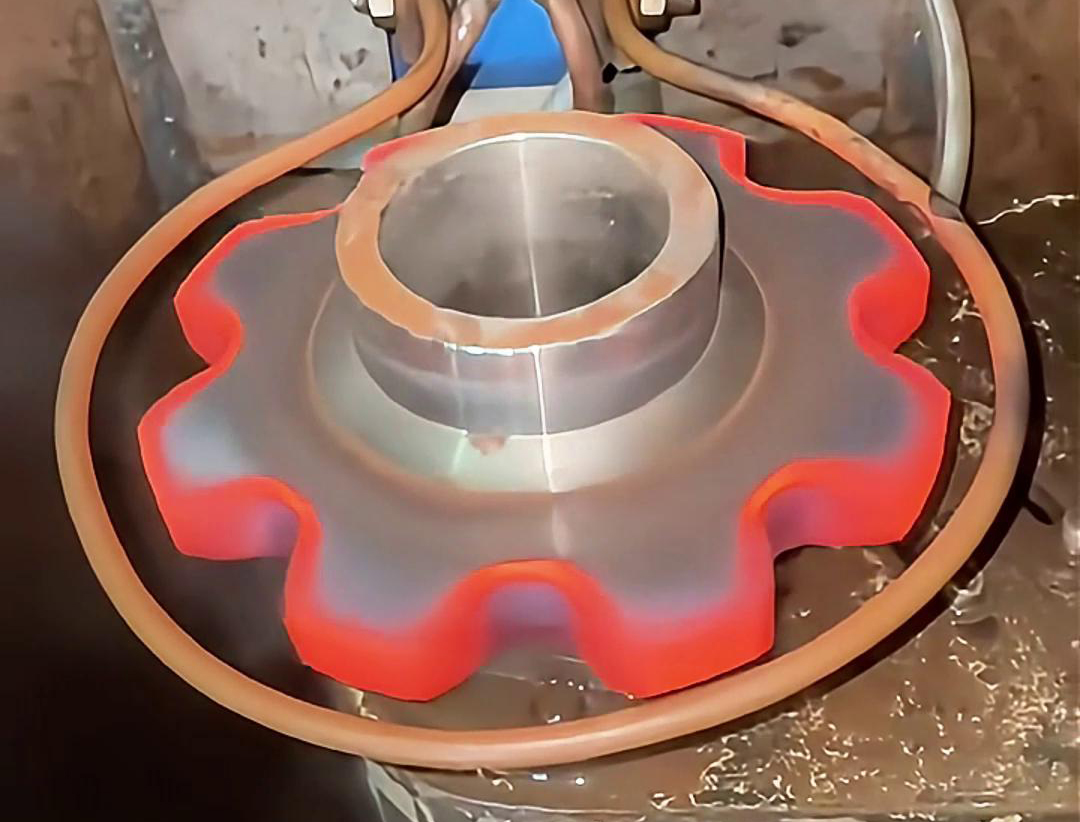 齒輪自動(dòng)化高頻淬火機(jī)床廣泛應(yīng)用于各種齒輪、鏈輪、軸類等零件的淬火處理