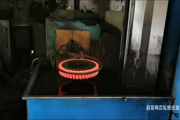 數(shù)控淬火機床，高頻齒輪淬火設備